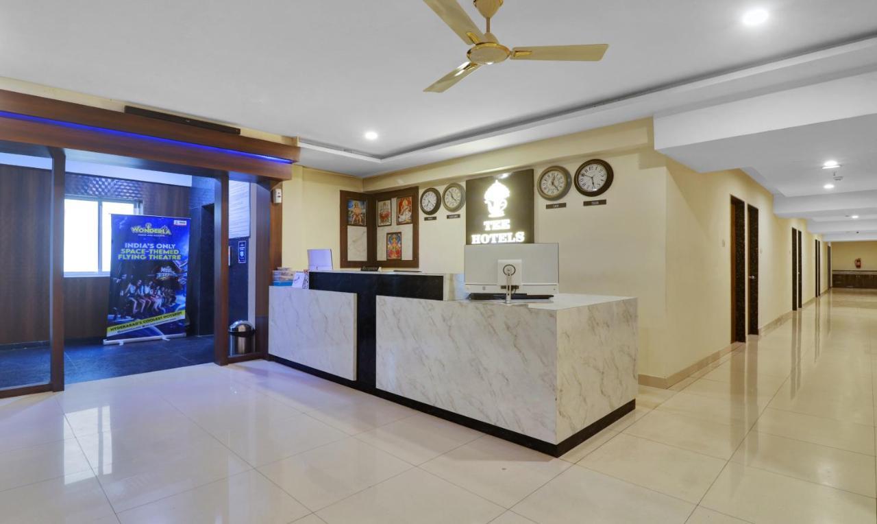 Treebo Tee Hotell Hyderabad Exteriör bild