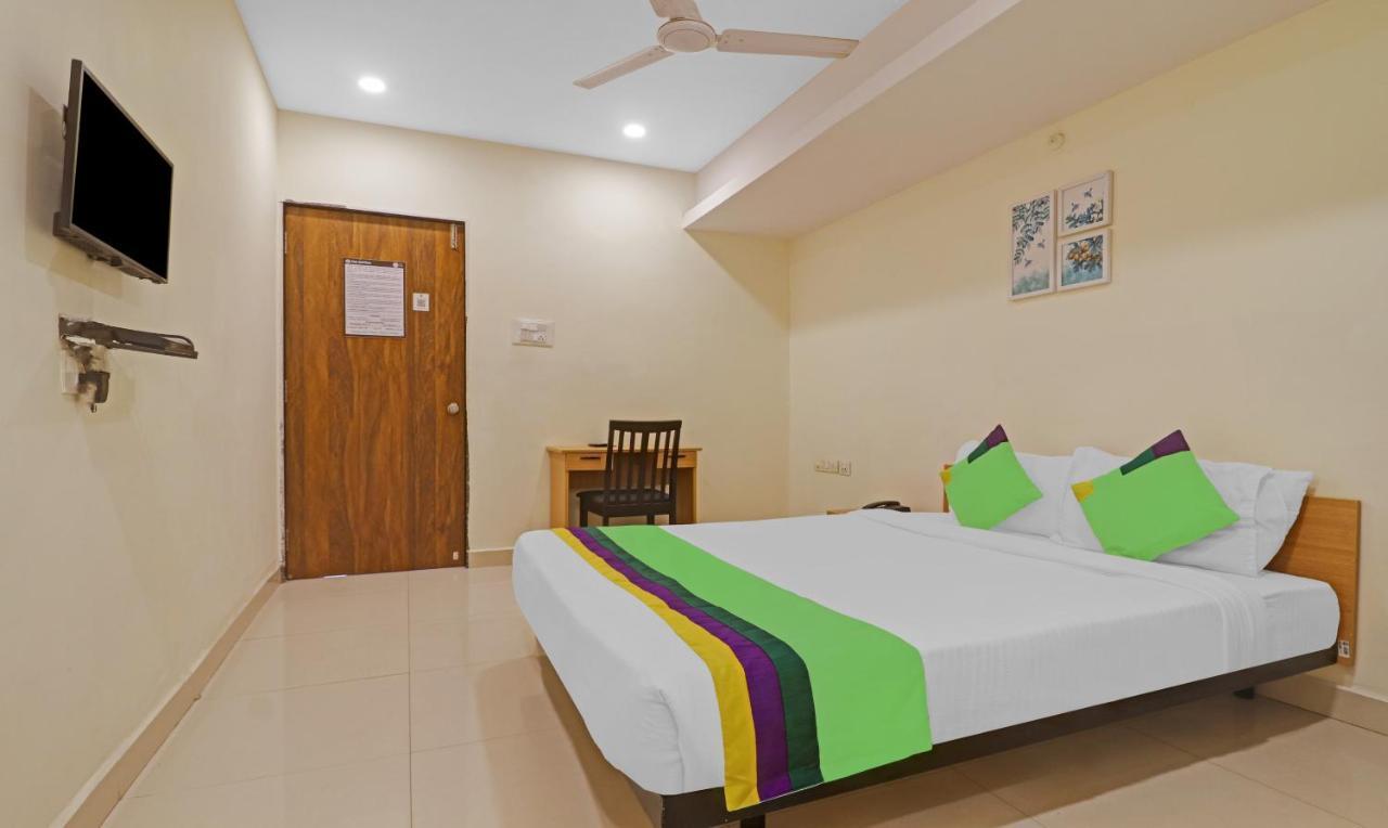 Treebo Tee Hotell Hyderabad Exteriör bild