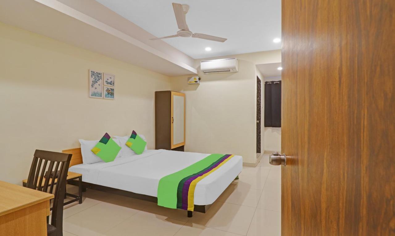Treebo Tee Hotell Hyderabad Exteriör bild