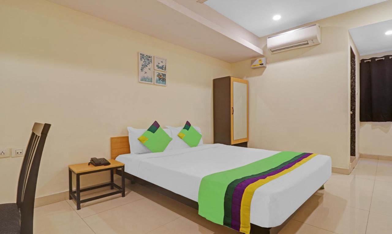 Treebo Tee Hotell Hyderabad Exteriör bild